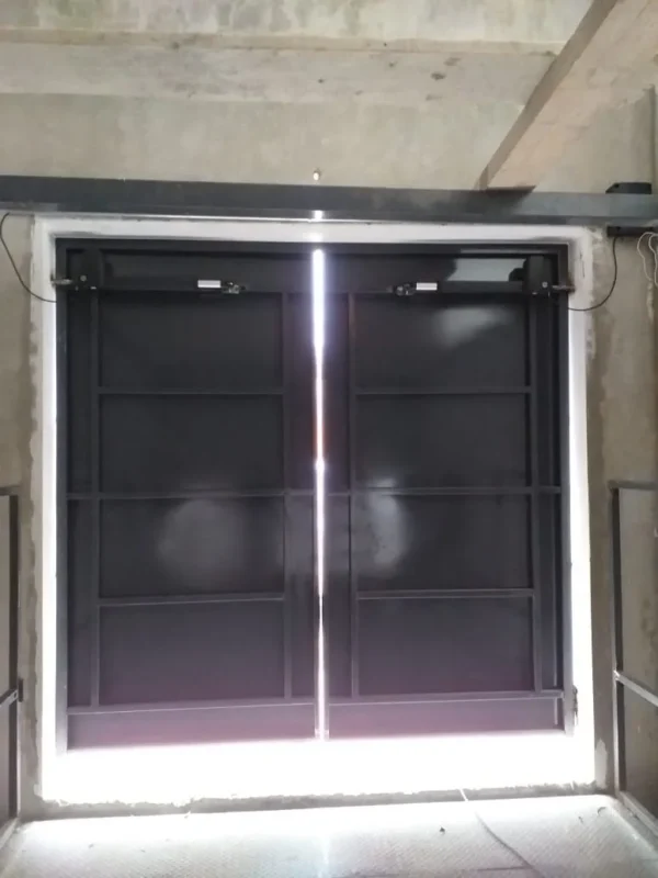 Pistón Electromecánico BFT Athos AC A25 400kg 110V Residencial (2) Pistón electromecánico Athos BFT Residencial